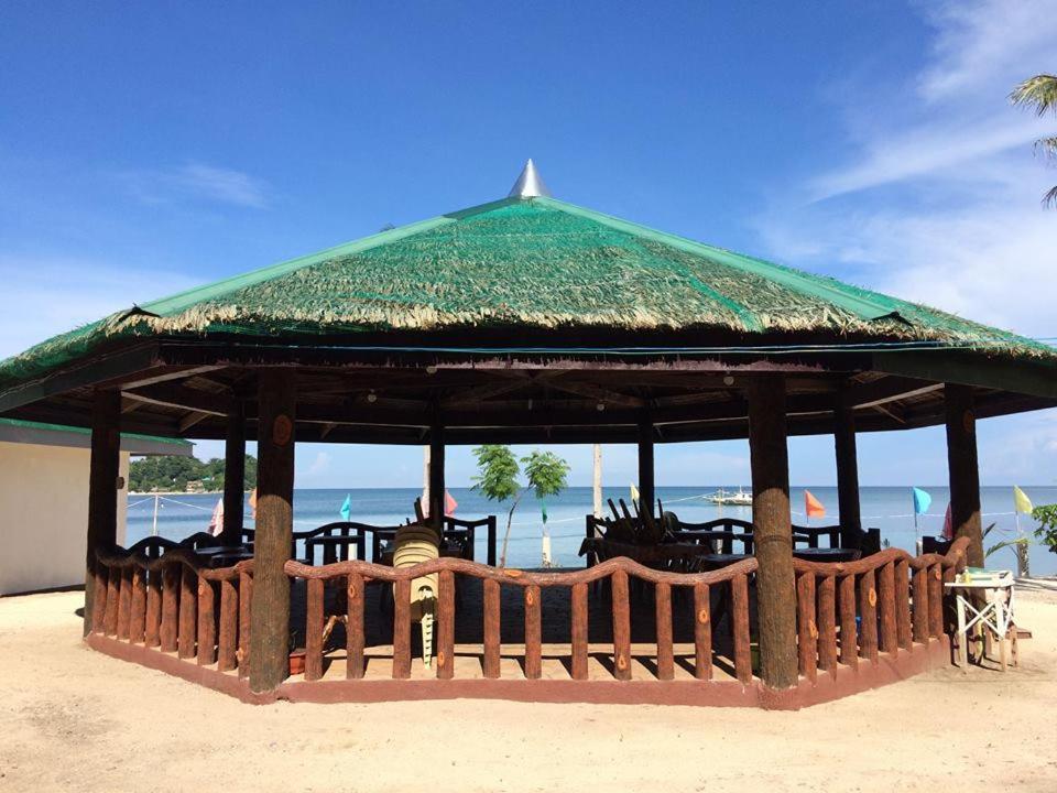 Se San Beach Resort-Isla De Gigantes Carles 외부 사진
