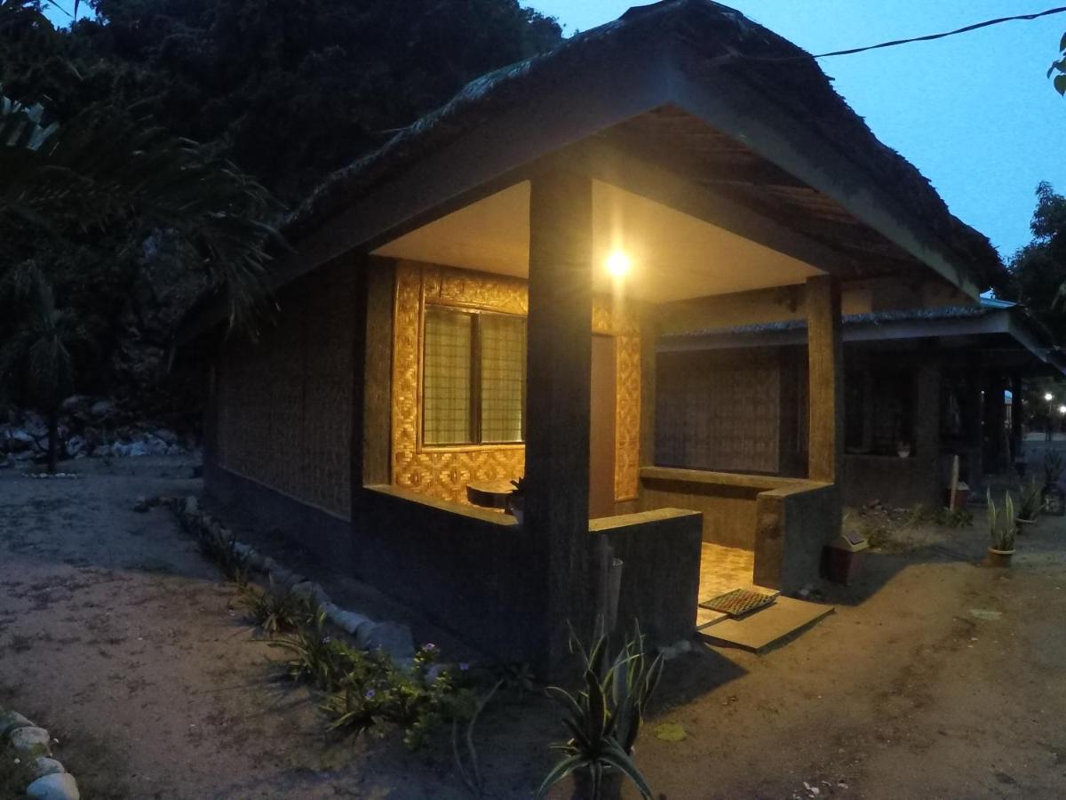 Se San Beach Resort-Isla De Gigantes Carles 외부 사진
